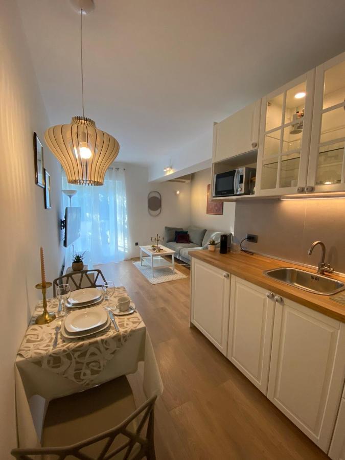 Apartments Fantasia プーラ エクステリア 写真